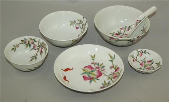 A group of Chinese famille rose wares, early 20th century, largest 14cm